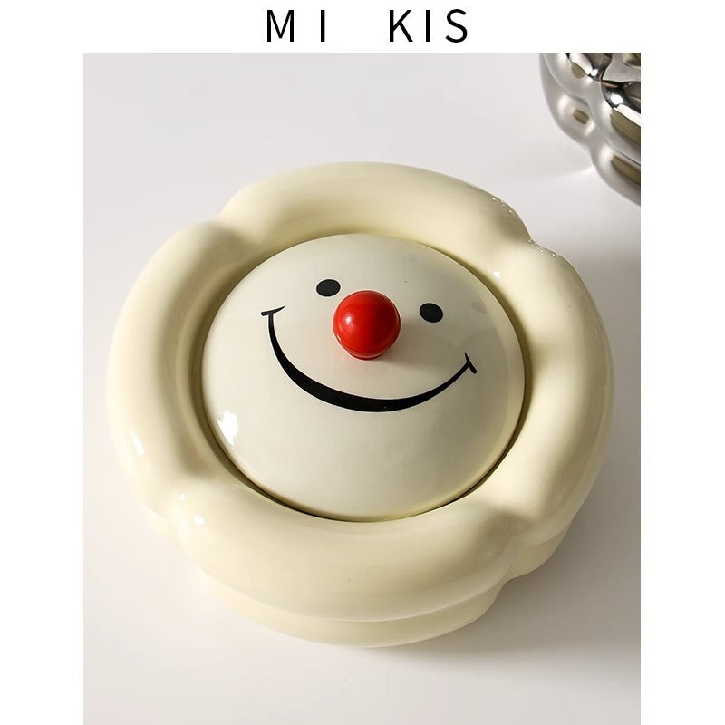 Light luxury and high-end feeling, home living room, anti fly ash with lid, office, high-end and atmospheric level, ceramic creative ashtray